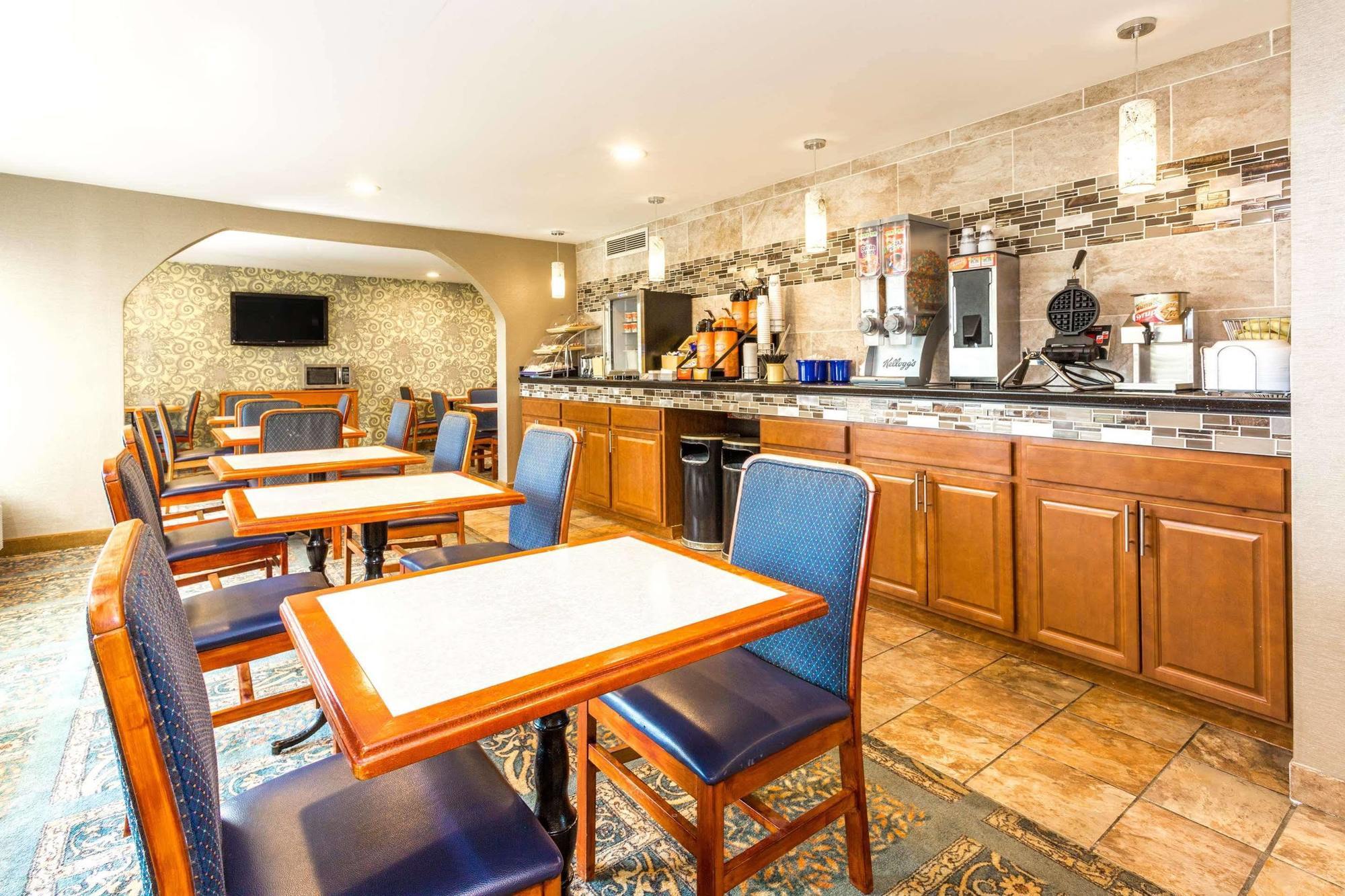 Days Inn By Wyndham Florence Cincinnati Area Ngoại thất bức ảnh
